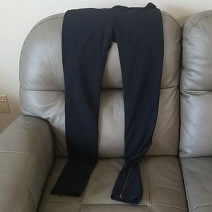 Additional pics,The Back has the exposed zips